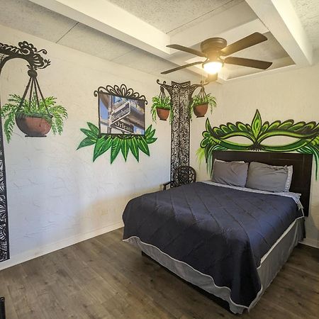 מדיסון Riverboat Inn & Suites מראה חיצוני תמונה