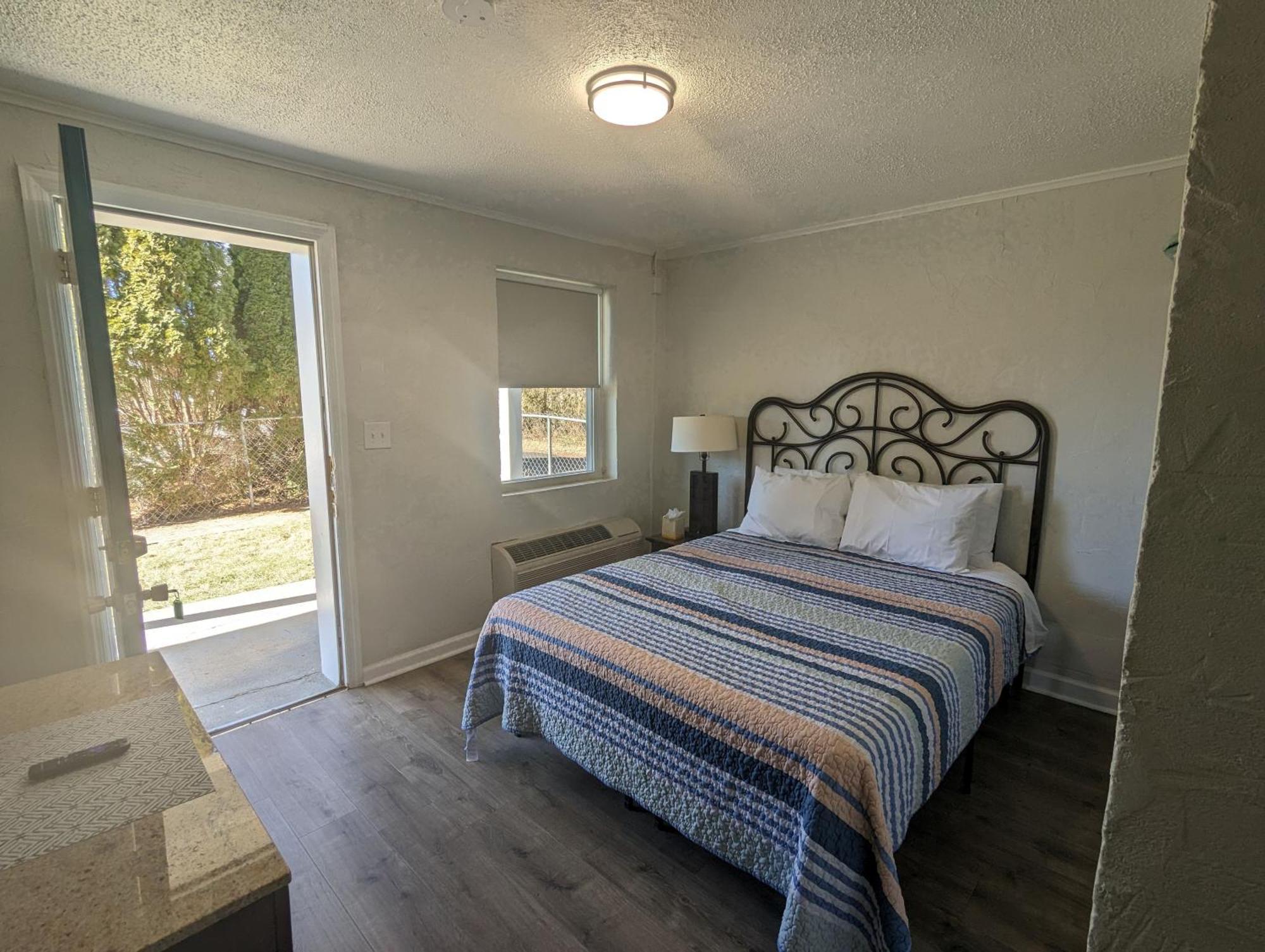 מדיסון Riverboat Inn & Suites מראה חיצוני תמונה
